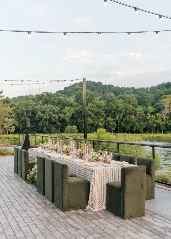 A Wildflower Wedding Where the Hillside Picked the Palette
