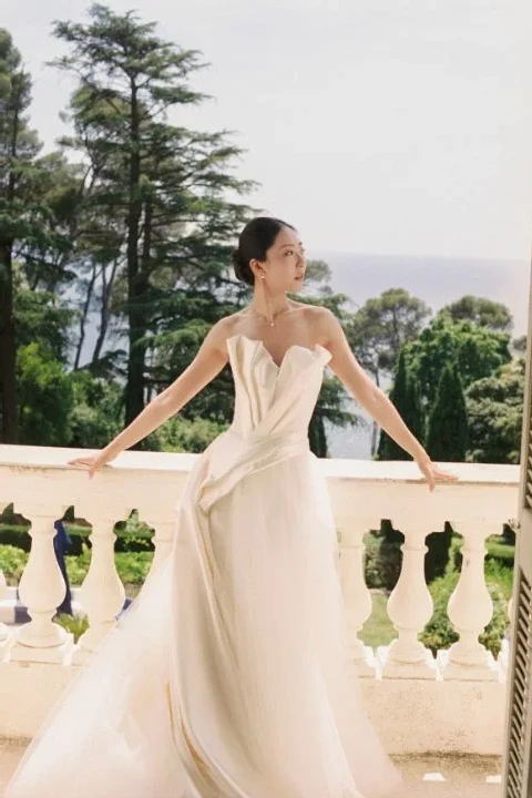 A Classic Wedding for Evelyn and Mike