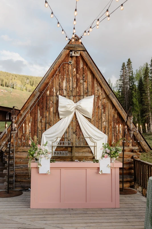 A Green and Pink Mountain Wedding Tied Up in Bows